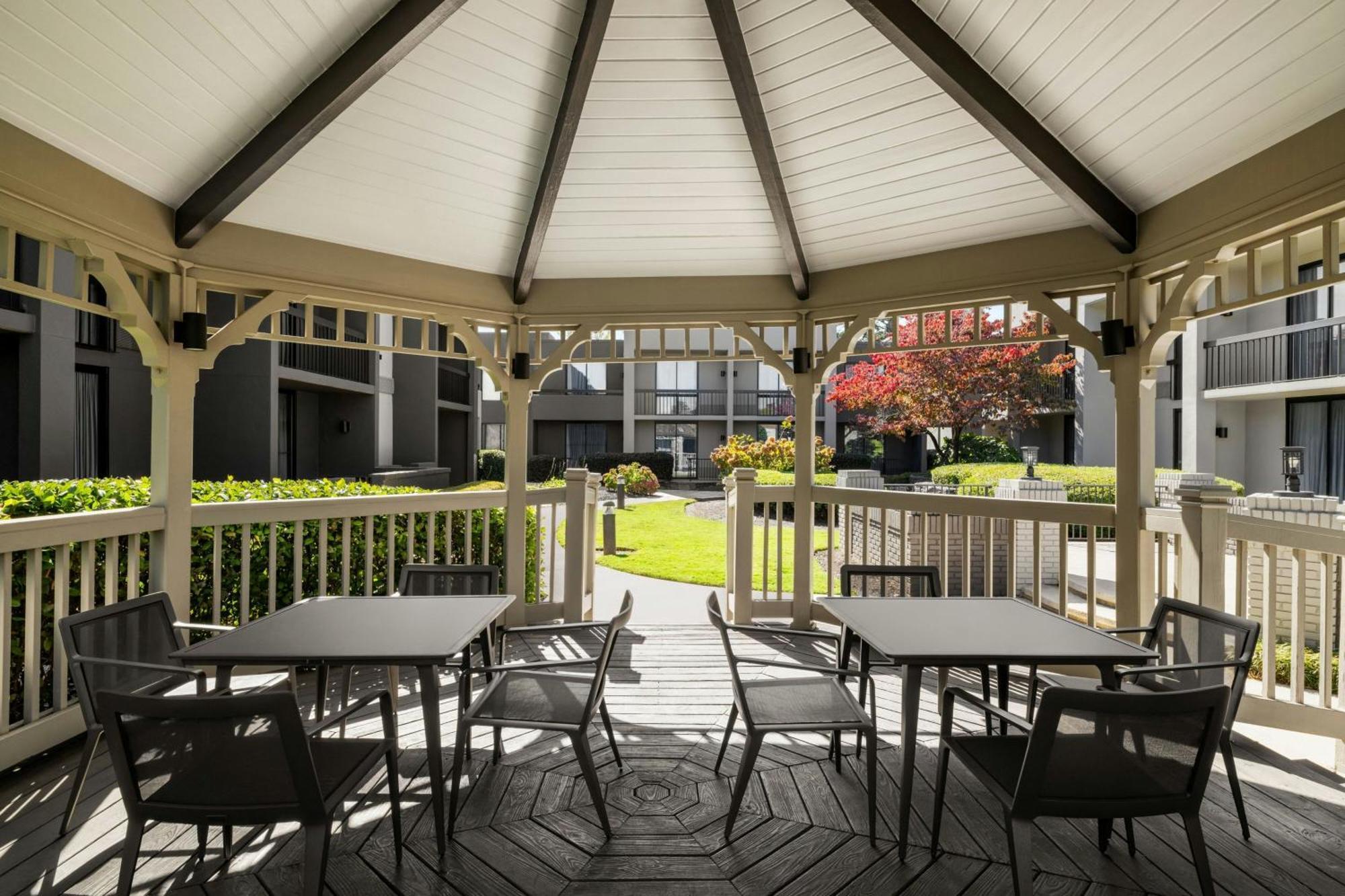 Courtyard Atlanta Northlake Tucker Ngoại thất bức ảnh