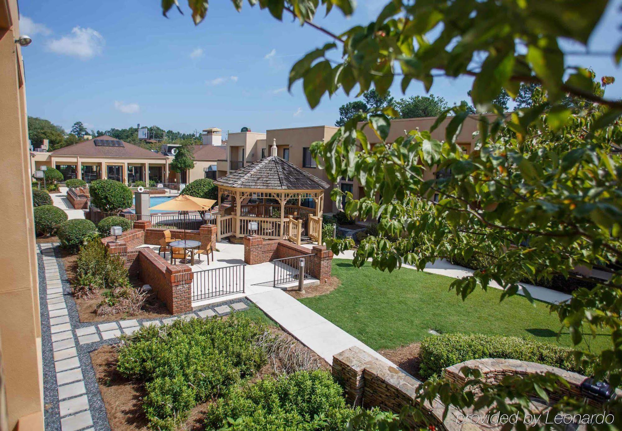 Courtyard Atlanta Northlake Tucker Ngoại thất bức ảnh